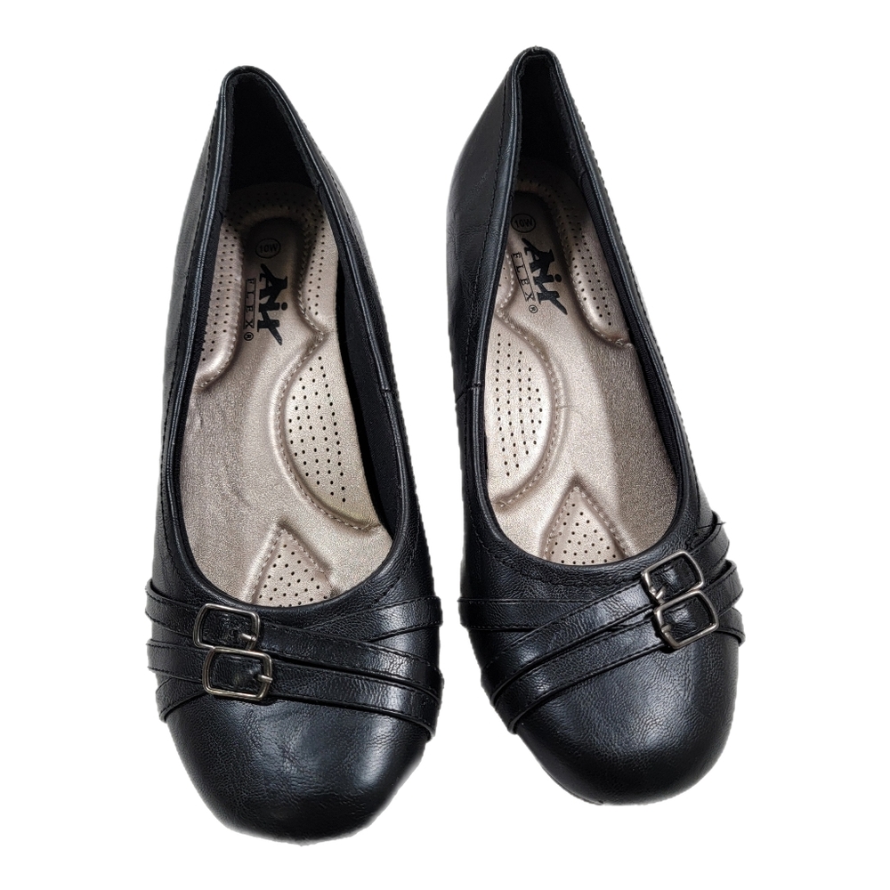 AirFlex by Hush Puppies  Women's size 10W Black Mary Jane's